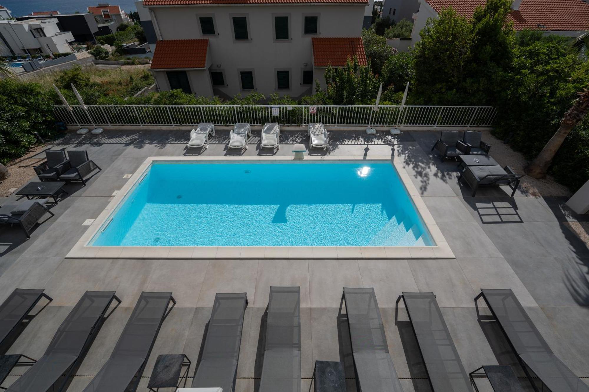 Aquamarine Apartment