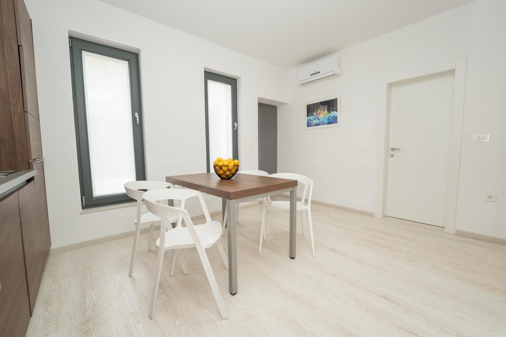 Apartment Aquamarine Novalja